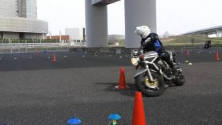 第４４８回　へなちょこライダー走行会０９　おこちんさん　８の字ＧＰ