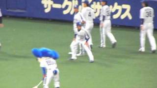 11/03/05　OP戦vsオリックス　3回のグラウンド整備