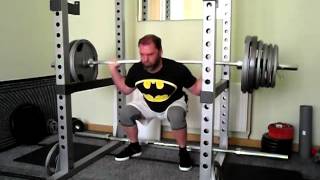 201kg/443lbs Raw pause Squat and an easy 170kg/374lbs Bench