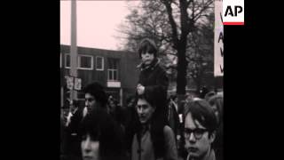 CAN 152 ANTI NUCLEAR BOMB PROTESTS IN GERMANY AND ENGLAND