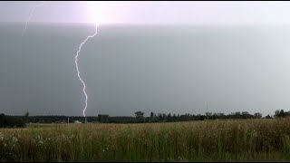 Burze w Pleszewie / Bliskie uderzenia piorunów! / Okazałe chmury burzowe! / Timelapse / 10.07.2020r.