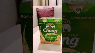 💚🍺🍻🐘Cheers #hotellife #bangkokthailand #changbeer #開車不喝酒喝酒不開車 #未成年請勿飲酒 @ChangBeerGlobal