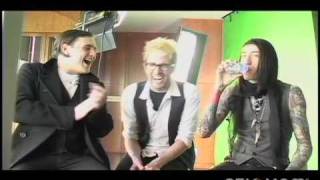 Metro Station live on Stickam