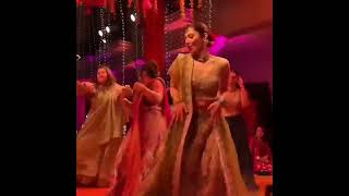 Mahira Khan joined the  wedding dance floor at the Mehndi event of PR queen Frieha Altaf’s son.
