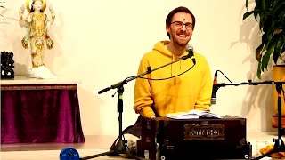 Satsang - Kirtan, Mantra und Arati mit Patrik - Yoga Vidya Ashram Live 7:00 Uhr 11.09.2021