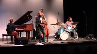 Miguel Zenon presents Caravana Cultural - Tribute to Joe Henderson (Serenity)