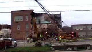 Madelia Elementary School Demolition - June 10, 2002