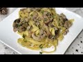 Se vuoi stupire i tuoi ospiti prepara questa PASTA DELIZIOSA! TAGLIATELLE cremose FUNGHI E SALSICCIA