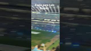 Festa para Luís Suárez na apresentação do Grêmio
