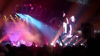 Kid Rock and Rev Run perform together at Kid's 40th birthday concert at Ford Field