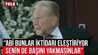 Uğur Dündar'ın şef garsonla yaşadığı komik anlar herkesi güldürdü | TELE1 ARŞİV