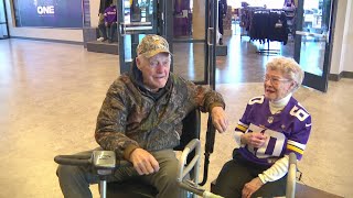 103-year-old superfan meets former Vikings head coach Bud Grant