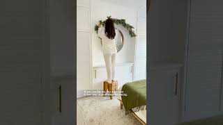 🎄 How to hang a Christmas Garland 🎄Christmas Home Decorations \u0026 Inspiration 🎄