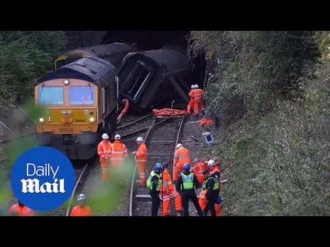 Salisbury Train Crash: Workers Begin Process Of Moving Wreckage Of ...