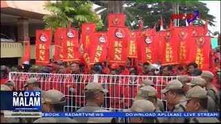 Banyak yang di PHK, Buruh PT Akhirnya Demo Ke Pemerintah