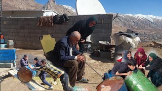 The hardships of a nomadic family and an old man in the mountains and buying oil for heating