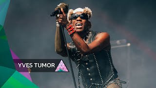 Yves Tumor - Secrecy Is Incredibly Important To The Both of Them (Glastonbury 2022)