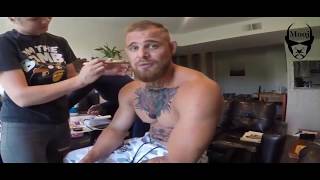 SCHERZO Sosia - Conor McGregor - gira vestito e tatuato uguale 2017