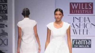 WIFW      2009 Show choreographed by Shyamlee Kalra.flv