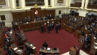 Presidente de Perú anuncia disolución constitucional del Congreso | AFP