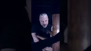 Staying in Tight - Wing Chun Wooden Dummy