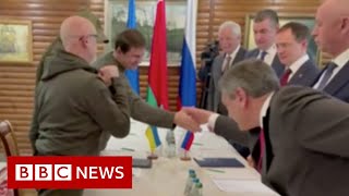 Peace talks between Ukraine and Russia under way in Turkey - BBC News