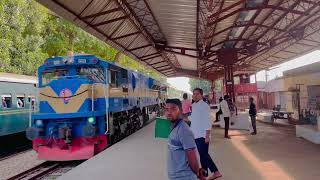 Chilahati Bound Most Popular Train In Bangladesh 765/Up Nilsagor Express Passing Raninagar Station