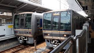 207系未更新車同士の離合