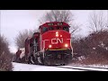 cn m324 with a gp40 2l w leader