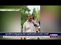 പല പോളിംഗ് സ്റ്റേഷനുകളിലും ദൂരപരിധി ലംഘിച്ച് ഇടതുപക്ഷം ബൂത്തിനകത്ത് പ്രചാരണം നടത്തി വി. മുരളീധരൻ