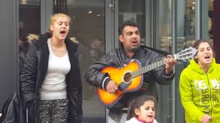 Gypsy family singing in Hamburg