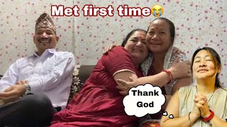 Mom Apni Samdhin se first time mil he liye after marriage 😭