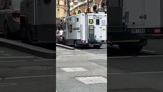 Money Truck in Sydney CBD #truck #moneyheist #australia #sydney #money #sydneycbd