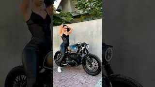 Beauty with The Beast. BMW R9T Scrambler bmwi4 ducatimonster