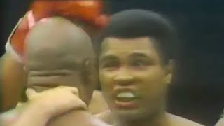 Muhammad Ali gets brain damage from Earnie Shavers (knocked out cold nearly)