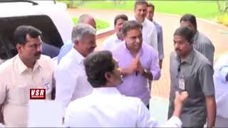 ఎపి సి.ఎం జ‌గ‌న్ నివాసంలో కేటీఆర్ సంద‌డి|Ktr At Ys Jagan House