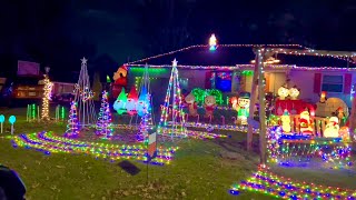 Happy Holidays and Merry Christmas to all 🙏🙏🙏. Some Neighborhood Christmas/Holidays  lights.