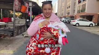 【老挝媳妇美丽vlogs】老挝丈母娘第一次看直播很惊讶!