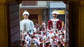 Gigantes de Pamplona. Iruñeko erraldoiak. Bailes el 6 de julio. San Fermín.