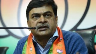 BJP Is Selling Tickets To Criminals Says R K Singh | Bihar Elections 2015