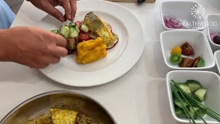 Vitality HealthyFood Studio – Pan-seared turmeric and green pepper hake fillet. #VitalityAtHome