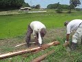 平尾地区棚田ボランティア活動：木材加工の様子（8月22日）