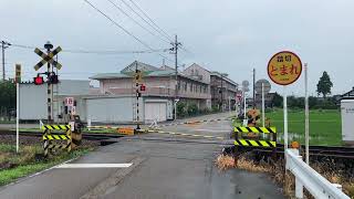 JR城端線の踏切（高儀ー福野）富山県