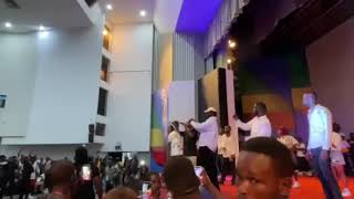 Diesel Gucci au concert de Relfe Kazama au palais des congrès de Brazzaville