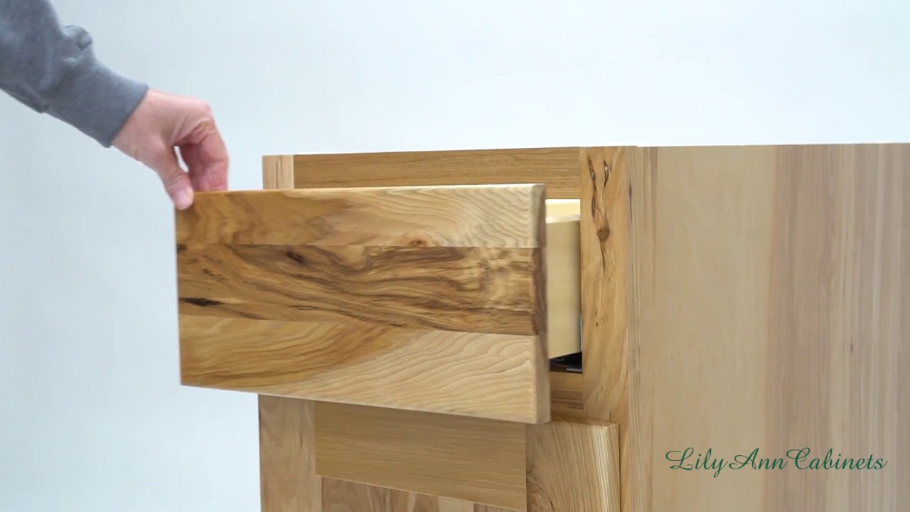 Lily Ann Cabinets Carolina Hickory Cabinet Features - YouTube