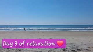 " Ocean breeze.... it's a beautiful day ❤️ ⛱️ "