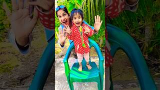 Mom and cute child are shocked #short #funny#comedy #trending #viralshort #cutebaby#shortsfeed