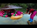 😱😱The girl pried open the giant clam, which contained countless charming pearls, extremely beautiful