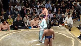 Yoshikaze (5-6) - Tochiozan (6-5) , Sumo : Natsubasho '18