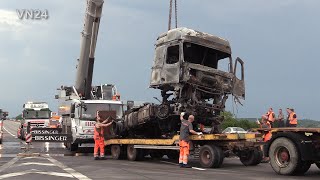 26.06.2020 - VN24 - Truck burns after accident - Flaming inferno on motorway A81